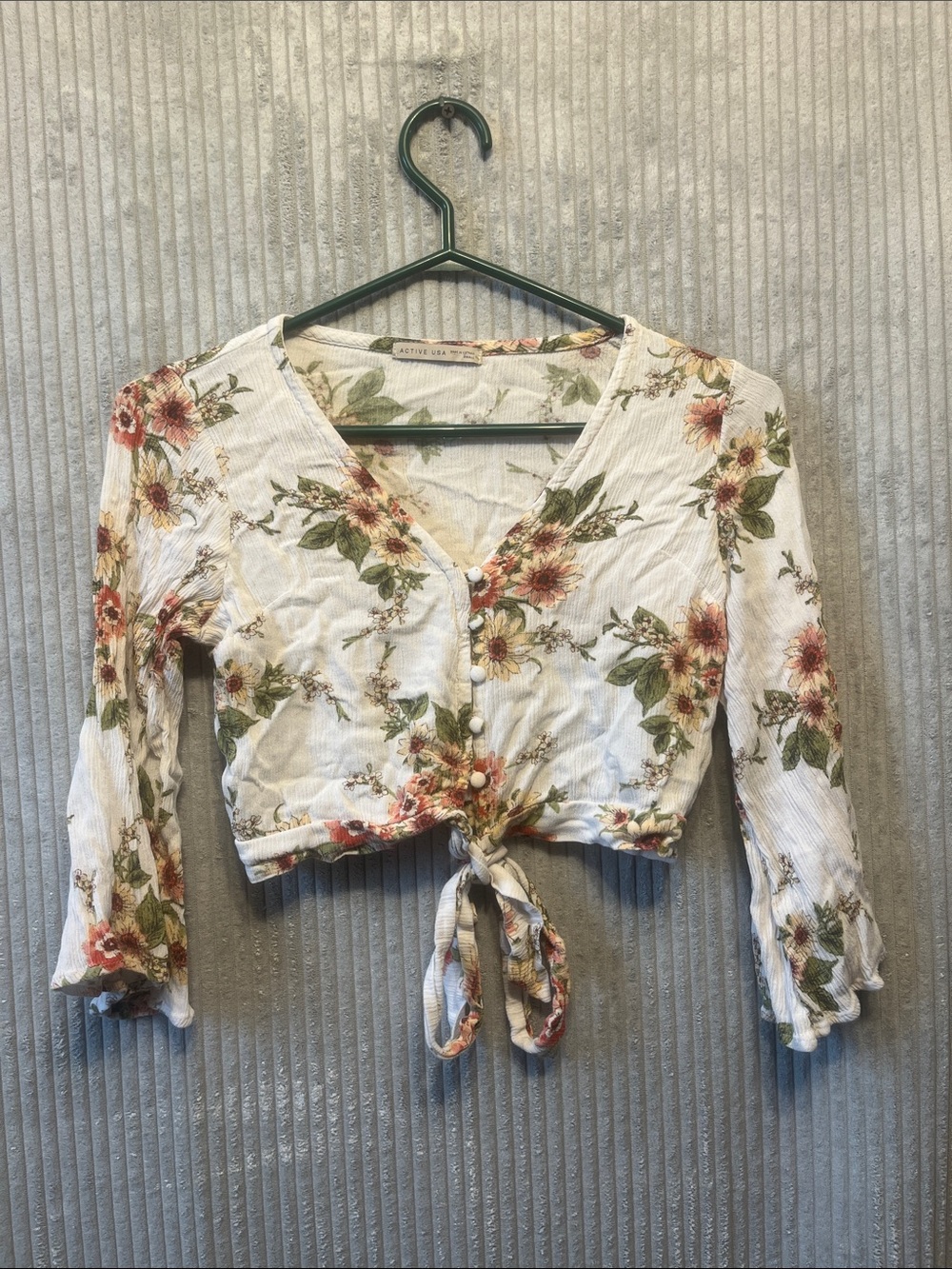 Active USA Floral Tie-Front Crop Top - White with Rust & Green Floral Small